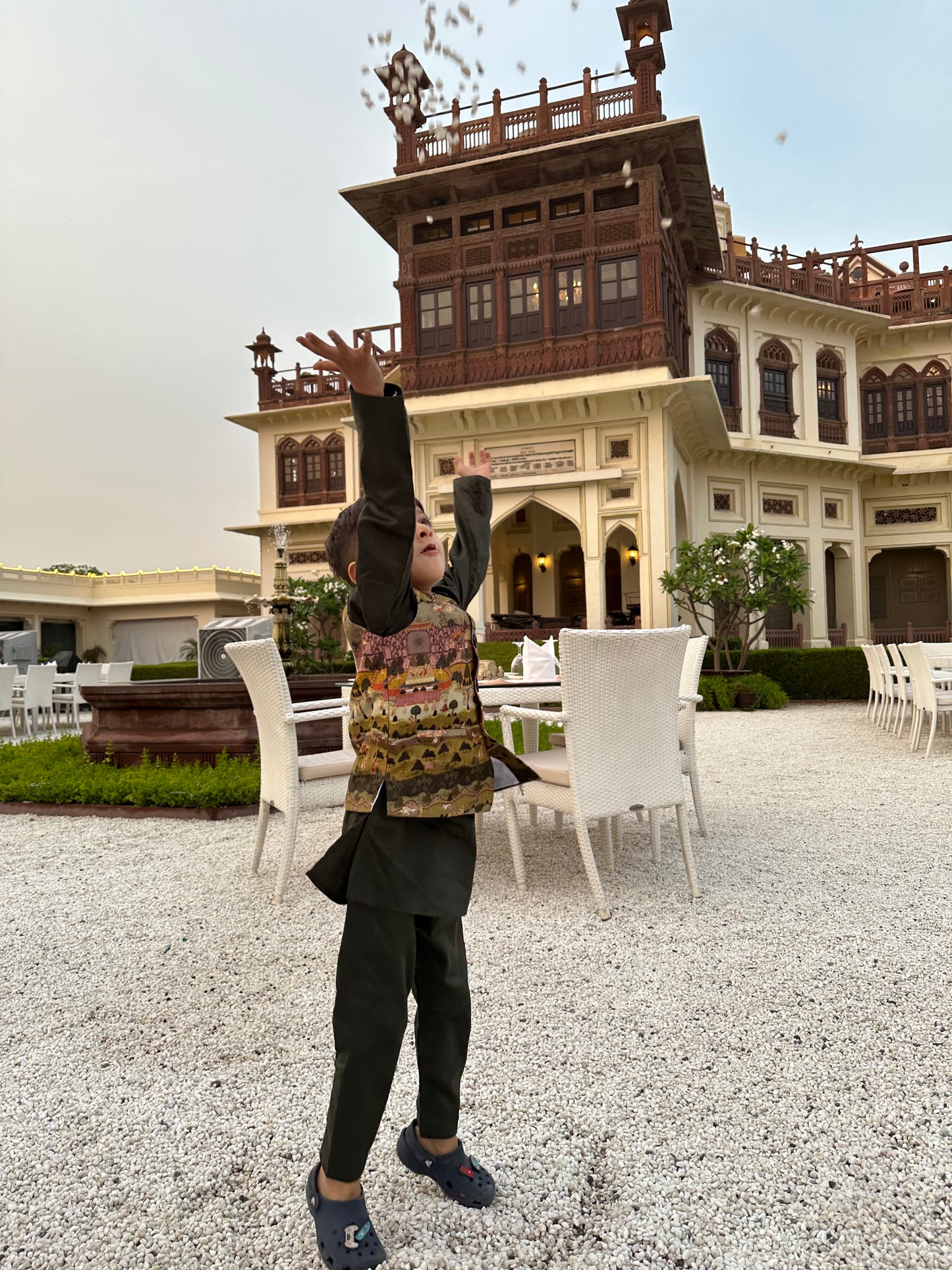 The Bagh E Khaas Print Pure Muslin Silk Koti Kurta Pajama Set