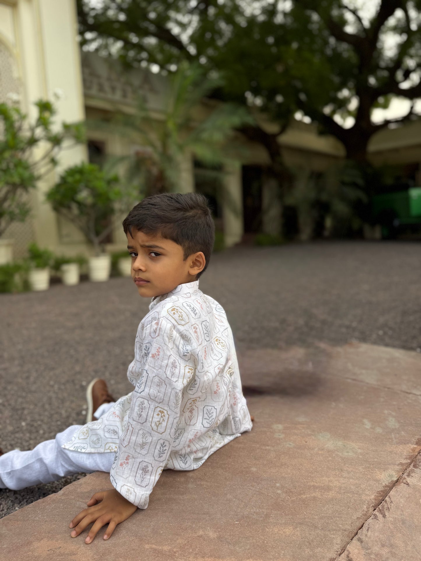 The Arbor Essence Print Pure Linen Kurta Pajama Set