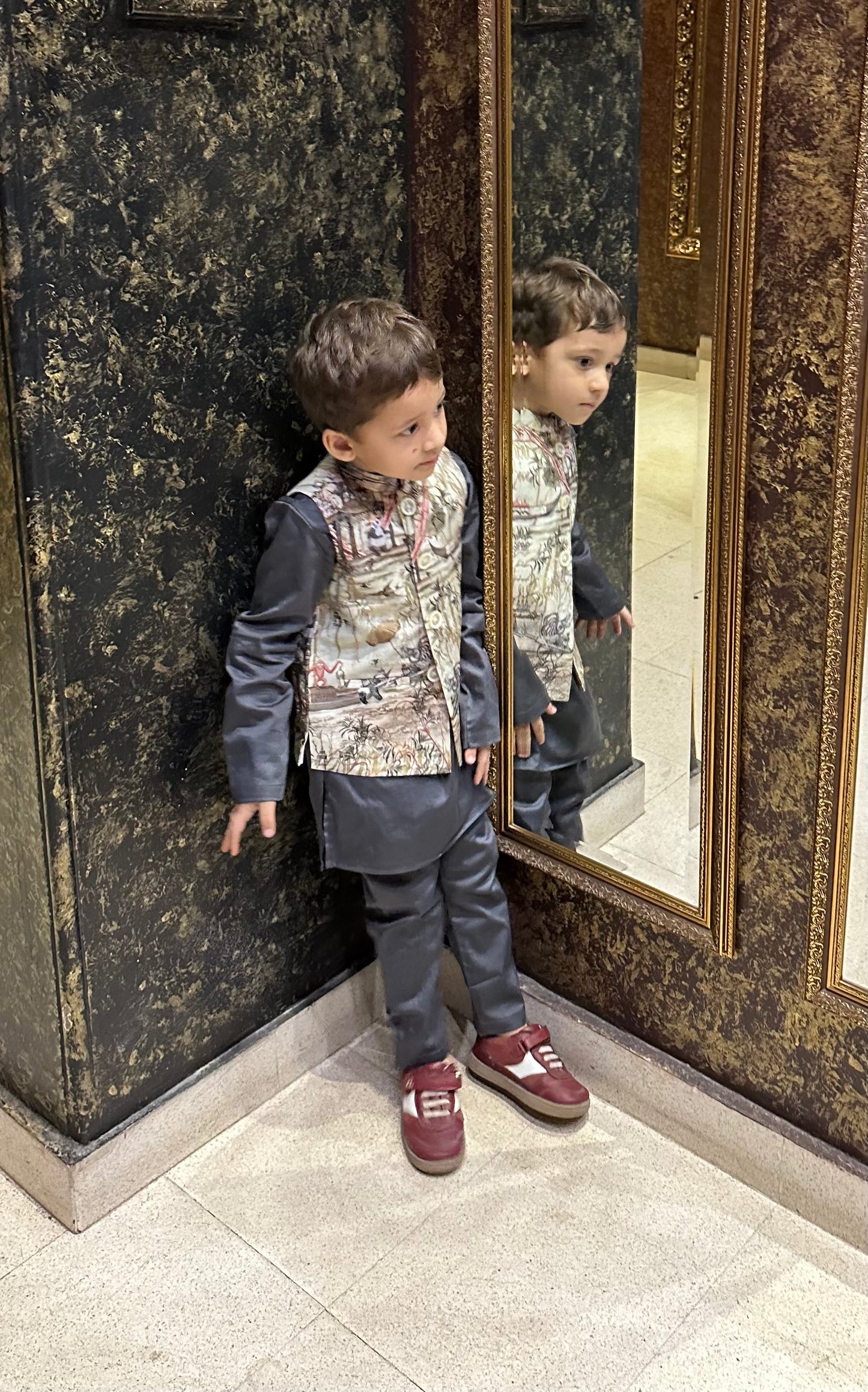 The Vann Vistaar Pure Muslin Silk Koti Kurta Pajama Set