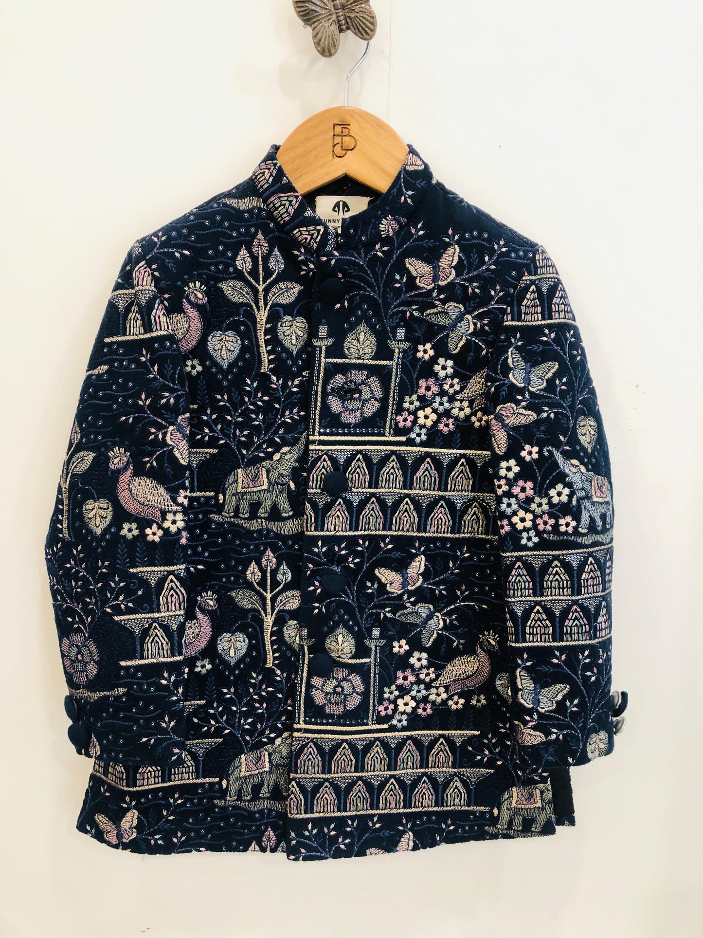 Ananatak Themed Embriodered Premium Velvet Sherwani Set