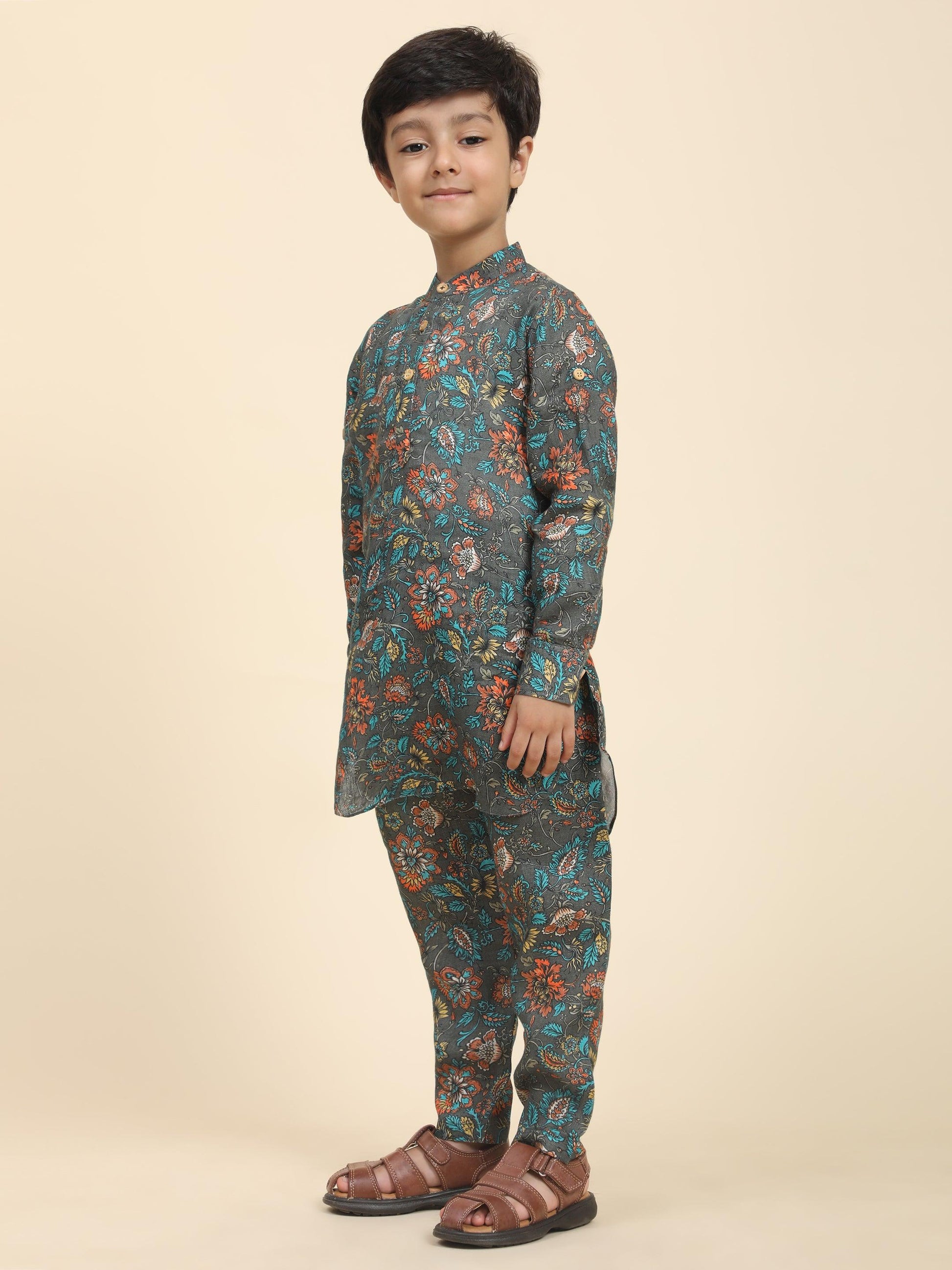 Dark flowers Print Pure Linen Kurta and Pajama Set - Funny Bones Clothings