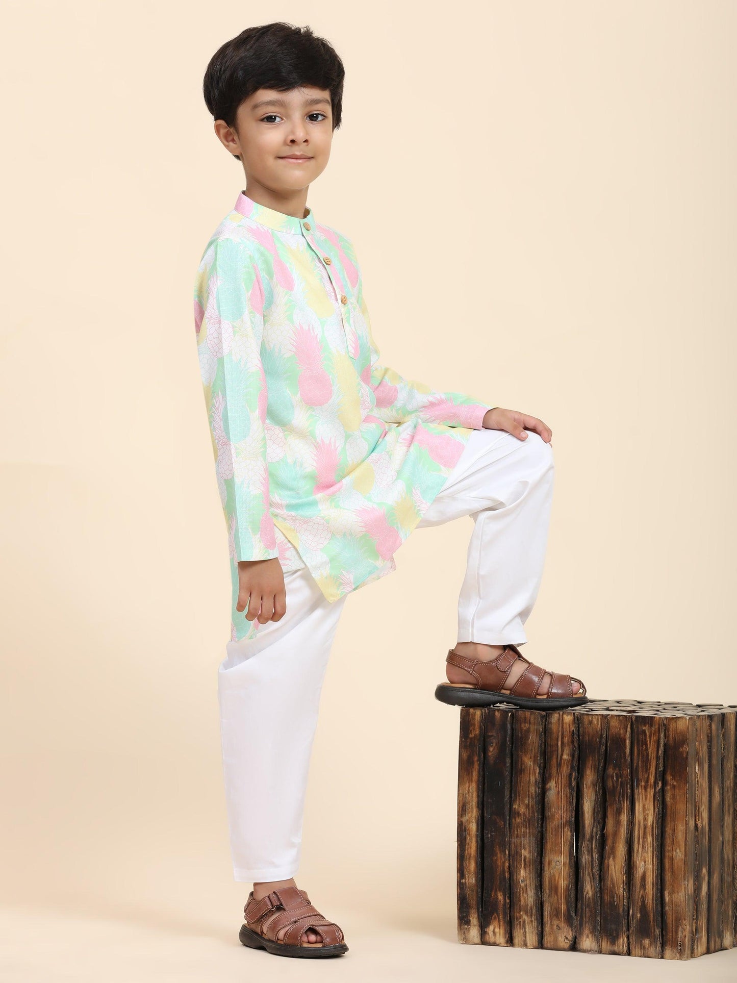 Pinapple Print Vestiario's Blend Linen Kurta Pajama Set - Funny Bones Clothings
