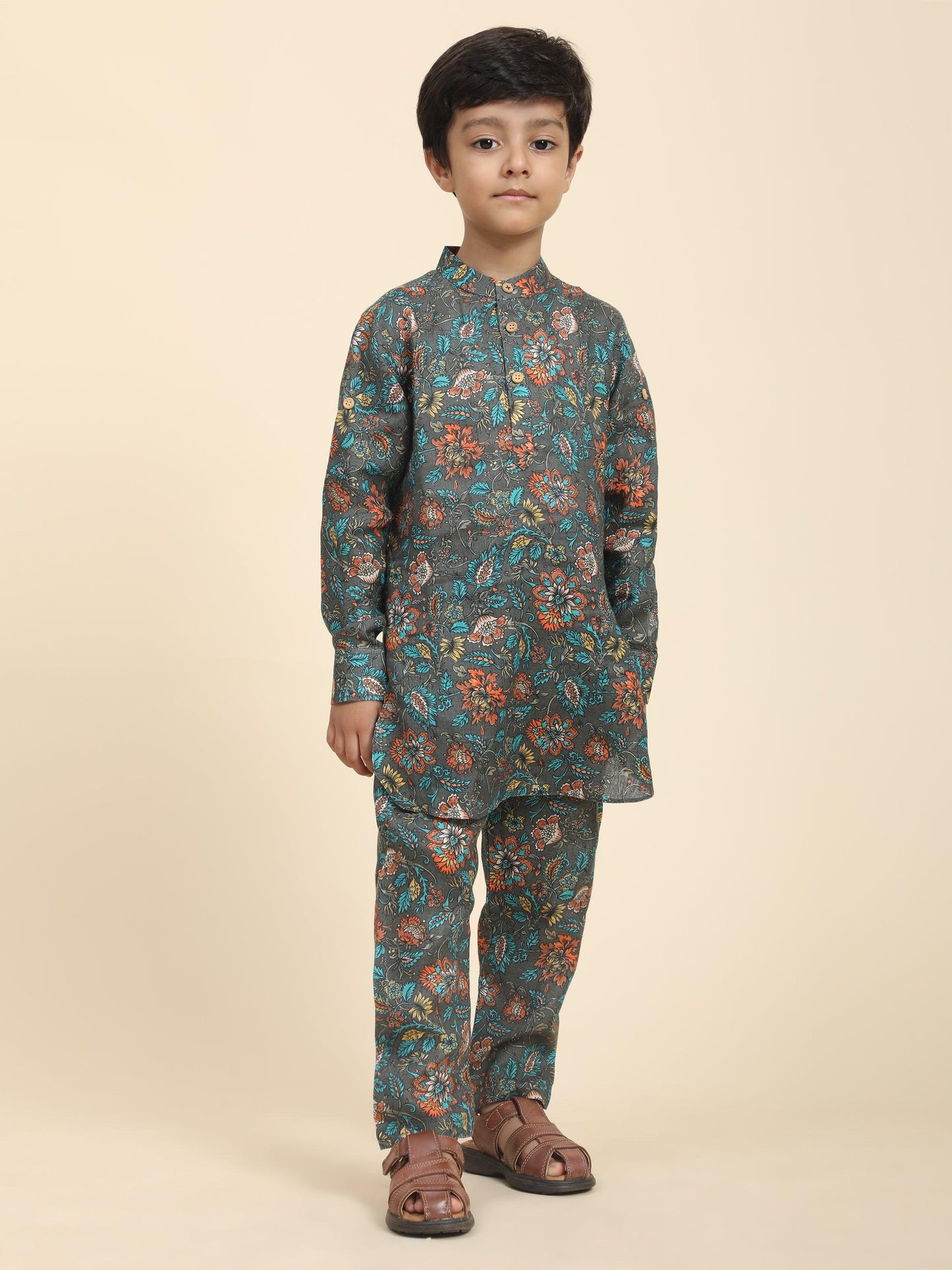 Dark flowers Print Pure Linen Kurta and Pajama Set - Funny Bones Clothings