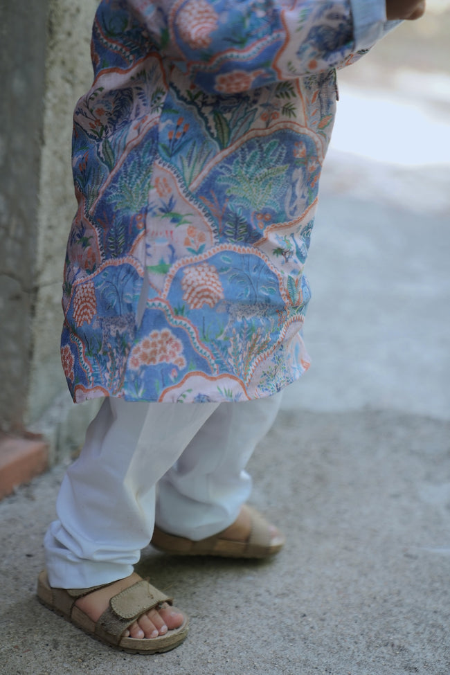 Entricing Jungle Pure Linen Kurta Pajama Set