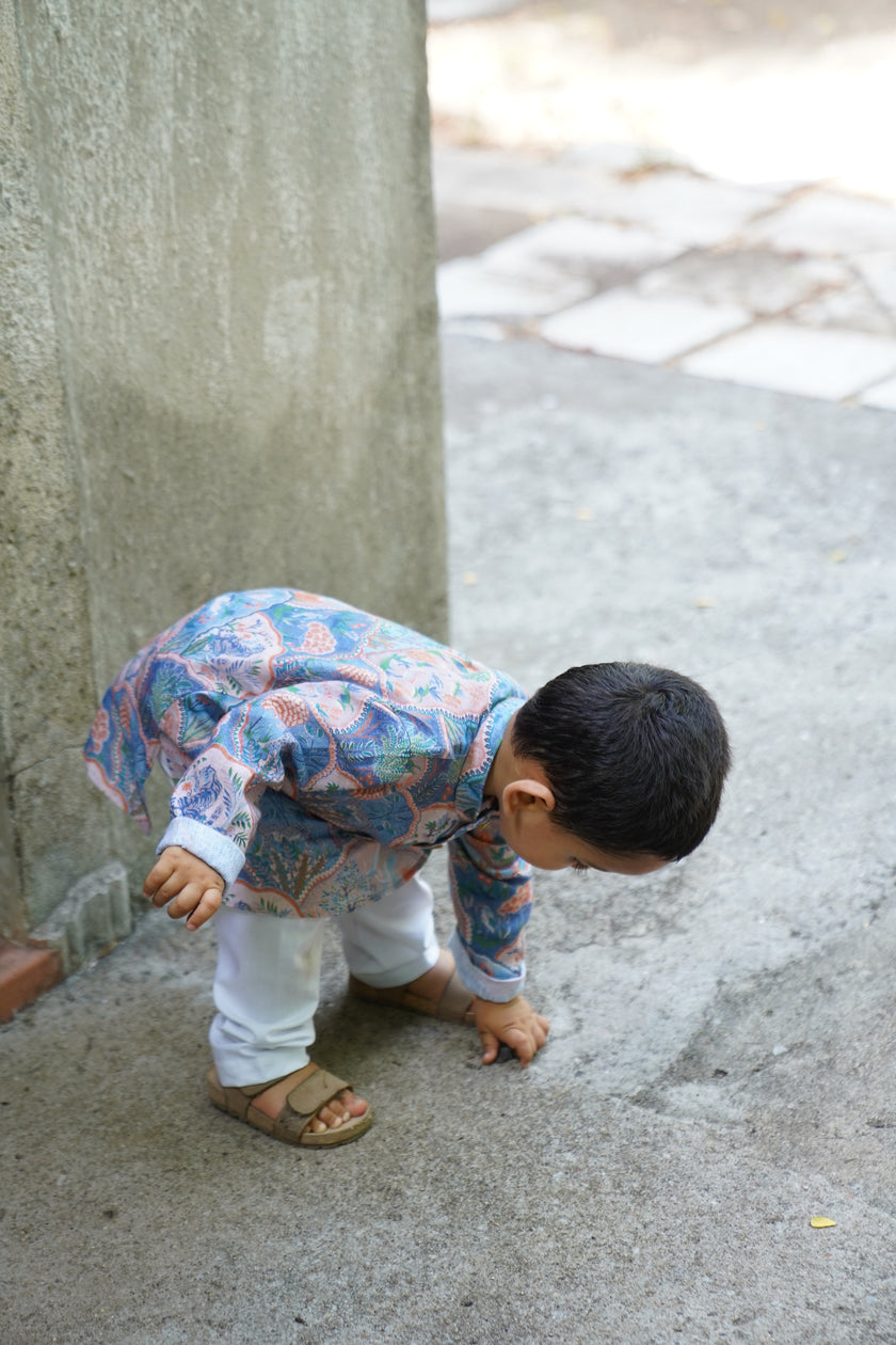 Entricing Jungle Pure Linen Kurta Pajama Set