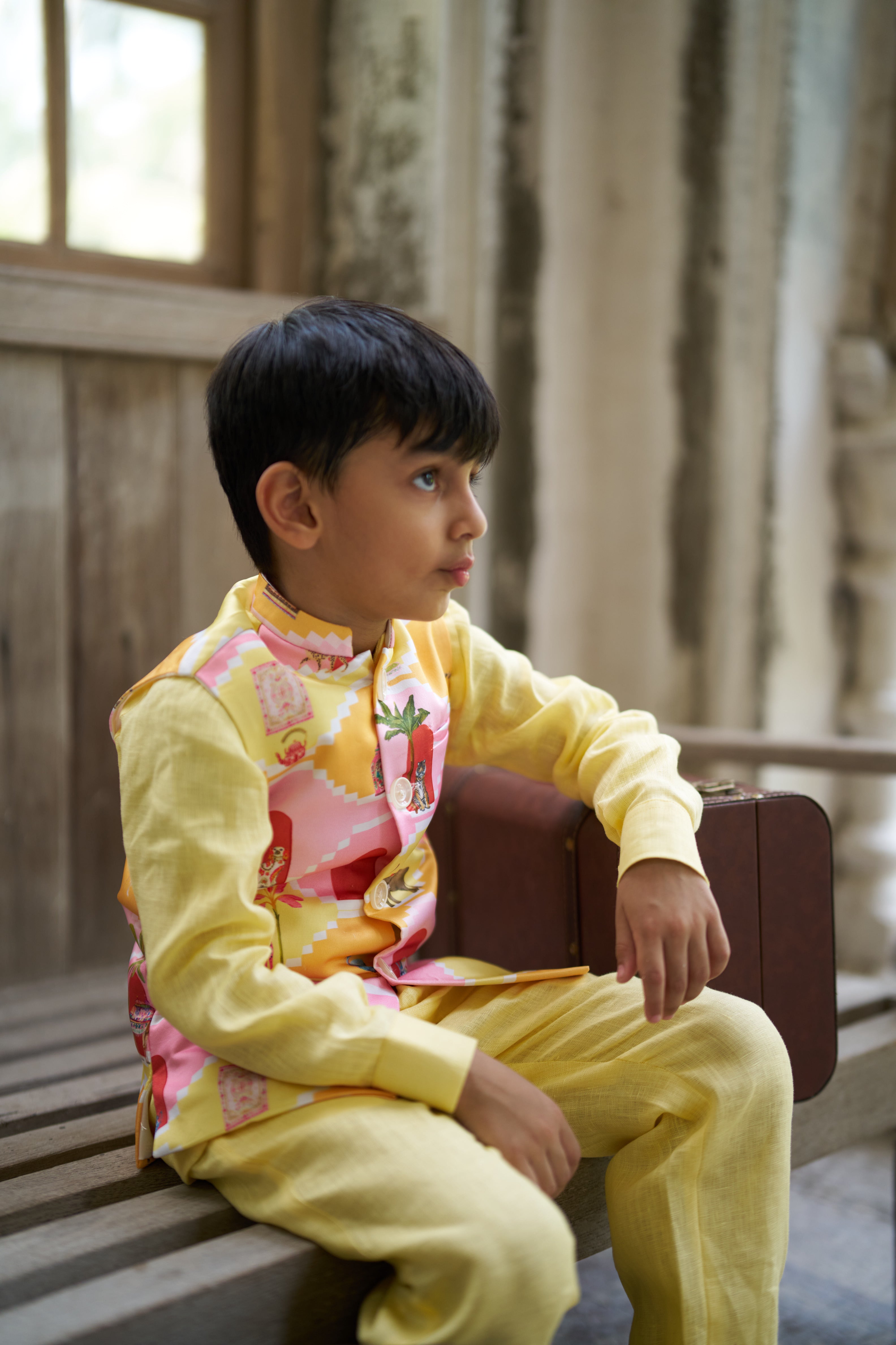 Pichwai Pure Satin Silk Koti Pure Pure Linen Kurta Pajama Set