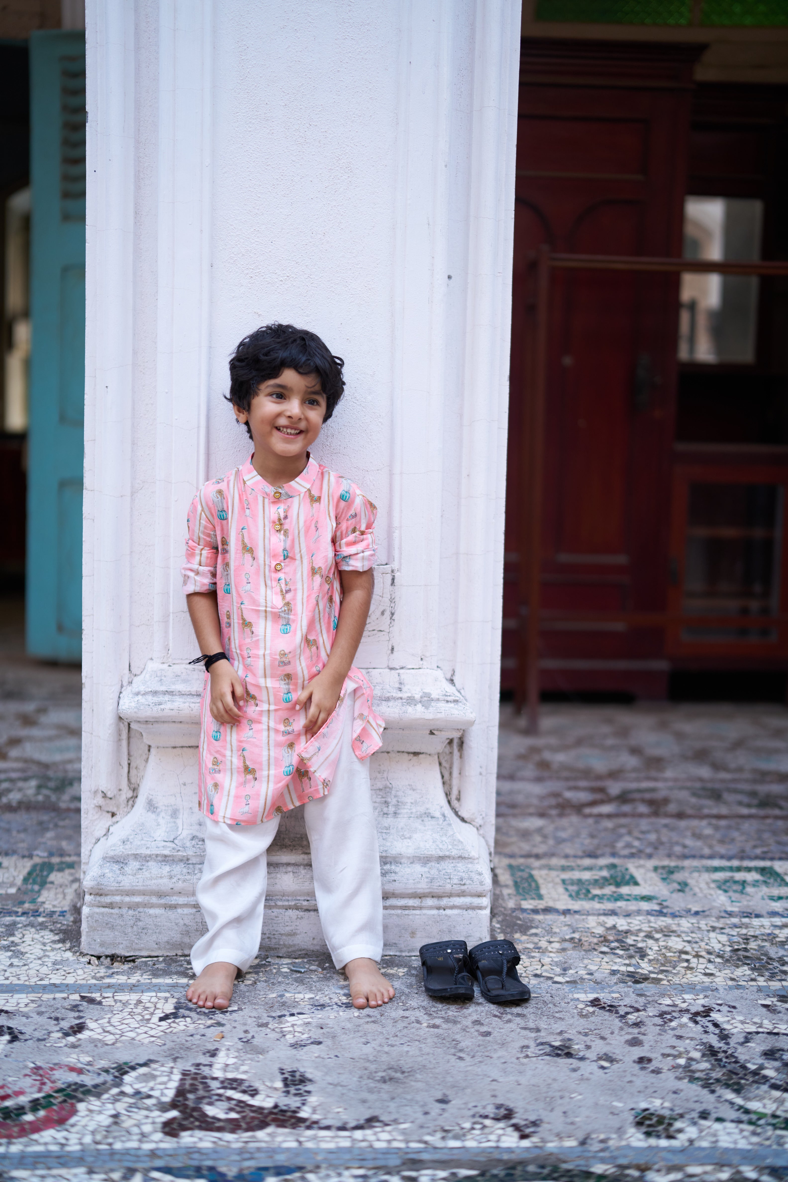 The Showman Pure Muslin Silk  Kurta Pajama Set
