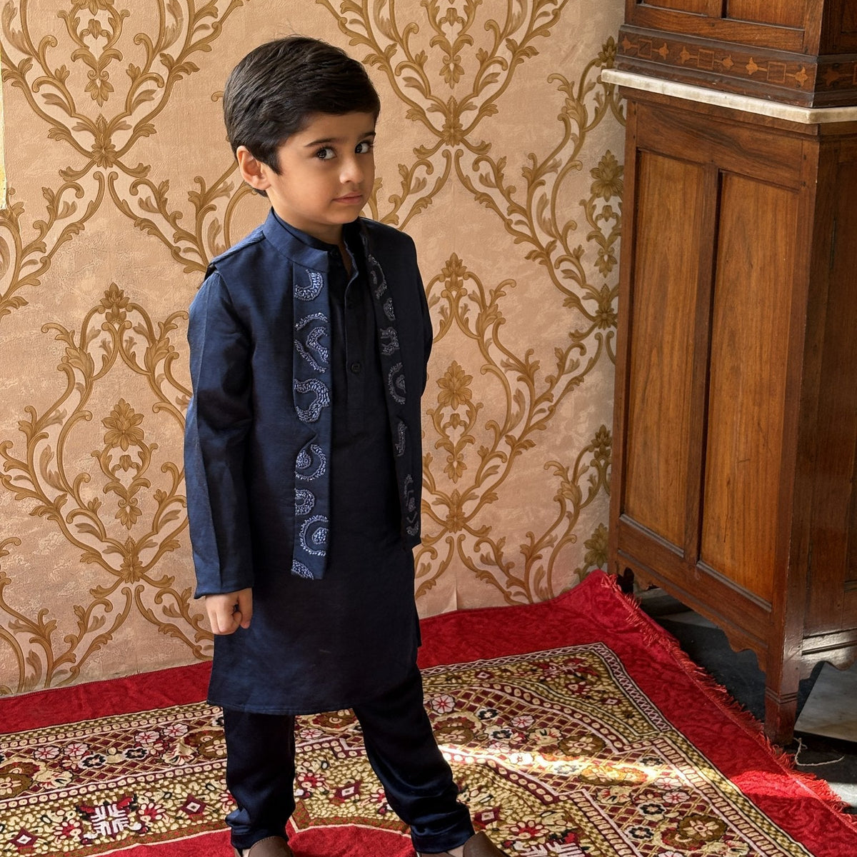 FunnyBones Atrang Amoort Koti Kurta Pajama Set – navy koti kurta pajama set with white embroidered panels, view 3