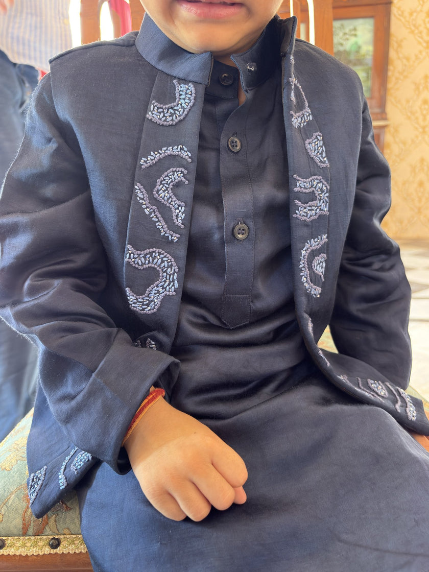FunnyBones Atrang Amoort Koti Kurta Pajama Set – navy koti kurta pajama set with white embroidered panels, view 7