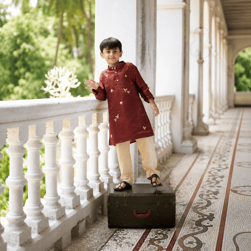 The Wanderers Pure Silk Hand Embriodered Kurta Pajama Set - Funny Bones Clothings