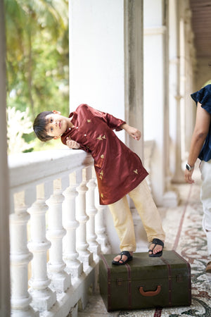 The Wanderers Pure Silk Hand Embriodered Kurta Pajama Set - Funny Bones Clothings